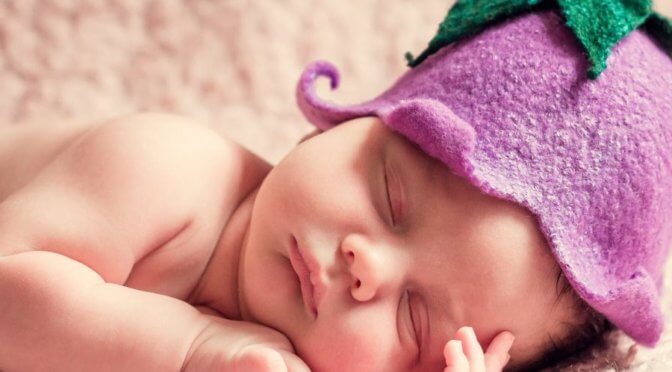 寝ている赤ちゃん